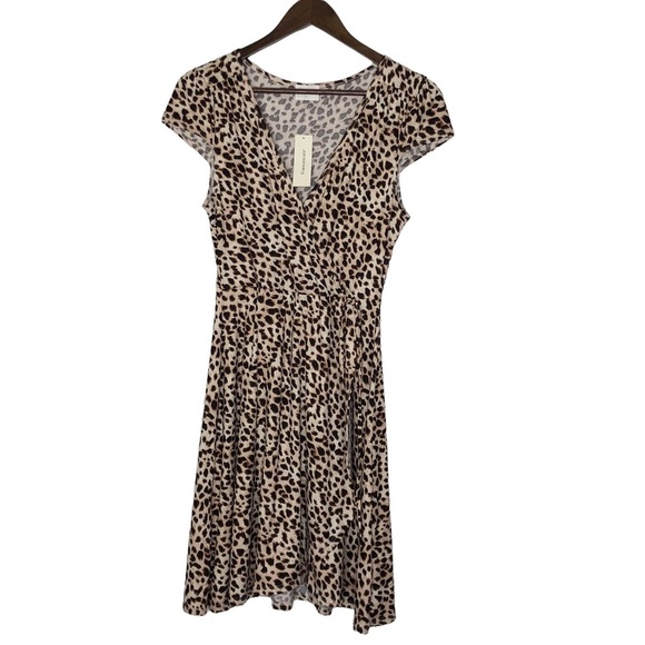 Francesca's Dee‎ Elly NWT Leopard Print Wrap Dress Size Medium - Picture 1 of 7